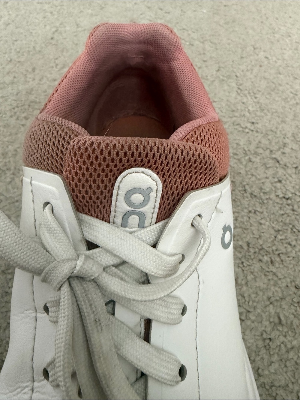 On Cloud ‘The Roger’ White Sneakers with Dusty Pink Lining, Women’s Size 8.5 - Picture 6 of 9